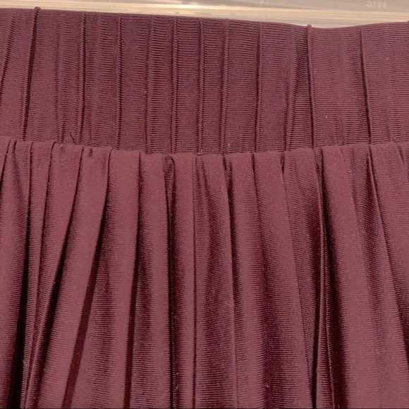 3/$30 Pleated Plum Midi Skirt - Picture 5 of 7